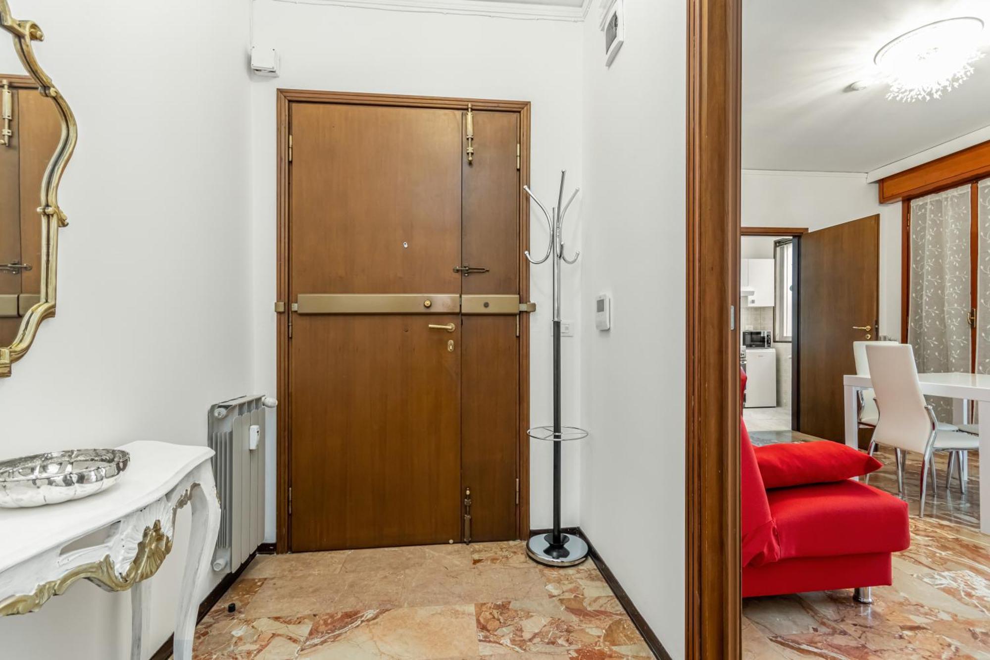 Apartment In Central Mestre With Parking! Venezia Eksteriør bilde